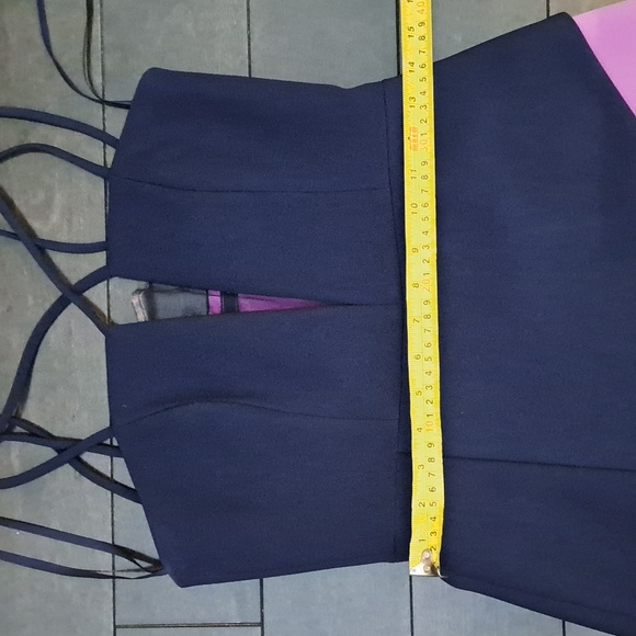 BCBGMaxAzria Linzee dress size 4 - Picture 7 of 9